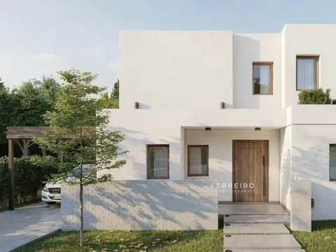 VENTA DE CASA EN BARRIO CERRADO CON PORTÓN, BELLA VISTA
