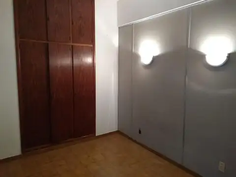 Casa en Venta en Castelar, USD 123.600