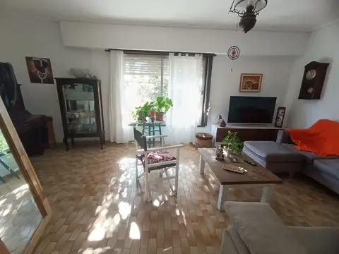 Depto Tipo Casa en Venta de 5 ambientes