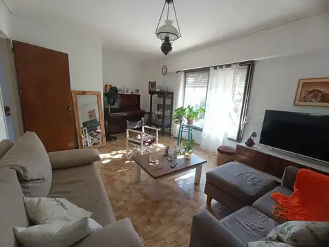 Depto Tipo Casa en Venta de 4 dormitorios