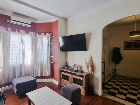 VENTA CASA 7 AMBIENTES EN VERSALLES PATIO TERRAZA