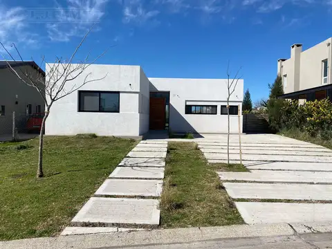 LJ RAMOS| VENDE | CASA A ESTRENAR | SANTA ELENA