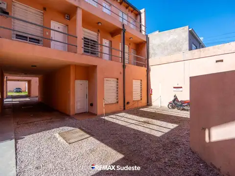 Departamento en Alquiler con 1 cocheras