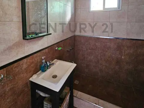 VENTA QUINTA 3 AMB/PILETA/QUINCHO GRAN PARQUE / BARRIO SEMICERRADO LOS OMBUES F.VARELA