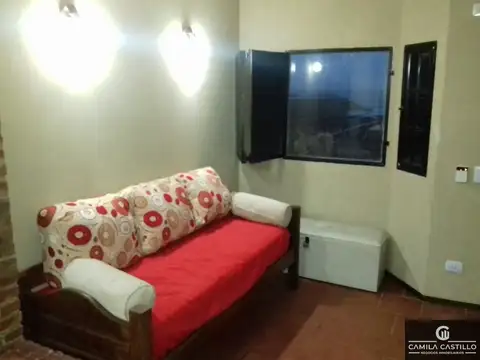 Casa 3 ambientes con 2 baños