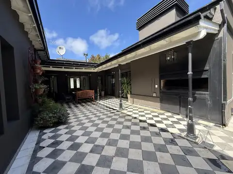 Casa en Alquiler en Rumenco, USD 2.500