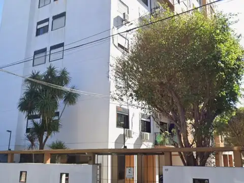 4 AMBIENTES CON COCHERA AL FRENTE  Departamento en venta en Villa Luro