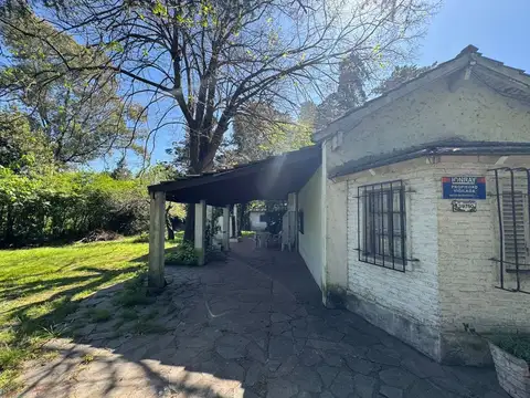 VENTA CASA QUINTA LA REJA PISCINA LOTE 1.600m2