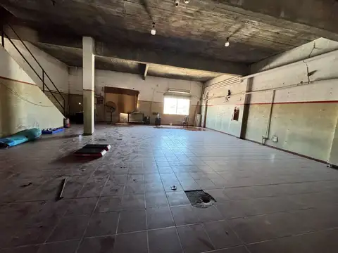 Galpon en Alquiler en Gregorio de Laferrere, $ 1.900.000