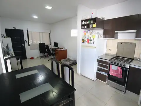 Depto Tipo Casa en Venta de 4 ambientes