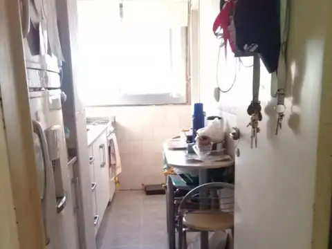 DTO. 3 AMB. C/ COCHERA  FRENTE AL CLUB BANCO HIPOTECARIO - V. CELINA -