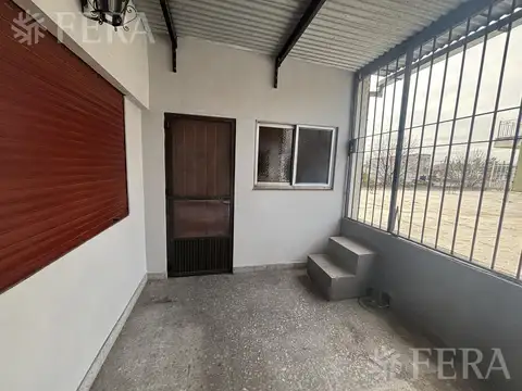 Depto Tipo Casa en Alquiler en Wilde, $ 1.000.000