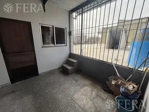 Depto Tipo Casa 4 ambientes con 2 baños
