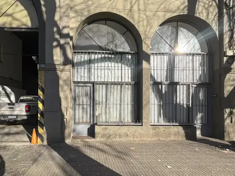 Galpon en Venta en Abasto, USD 750.000