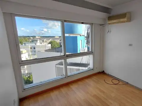 Venta Departamento dos ambientes cochera Adrogue