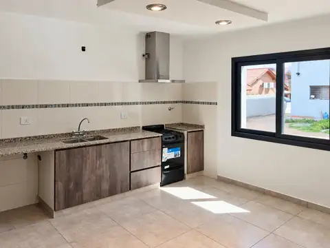 Departamento en Venta en Av del Sol, USD 95.000