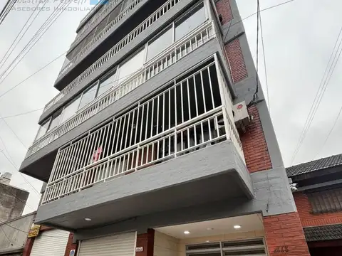 Departamento en alquiler 2 ambientes luminoso, edificio con ascensor - Lomas del Mirador