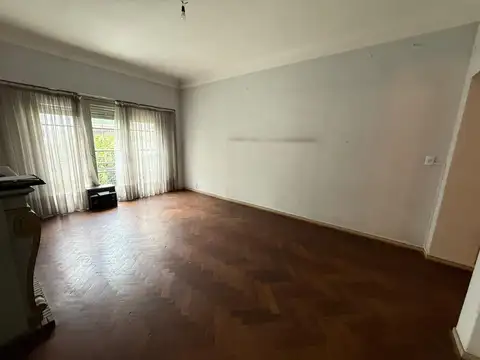 ARAOZ 2200, Piso 1