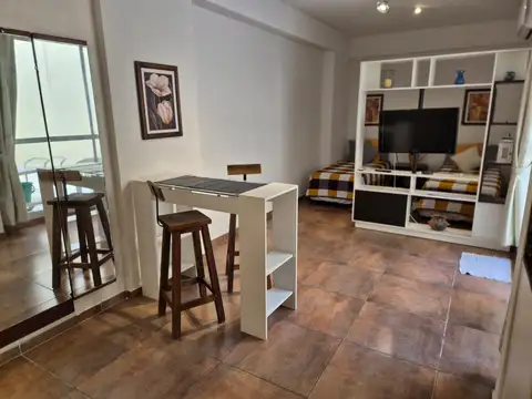 Doctor Rómulo Naón 3500, Piso PB