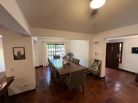 CASA EN VENTA LOS CARDALES C.C