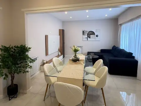 Depto Tipo Casa en Venta de 4 ambientes