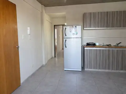 DEPARTAMENTO 2 AMB BALCON AL FRENTE IMPECABLE  