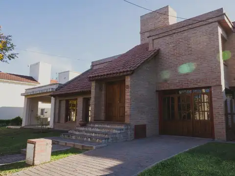 Casa en venta Housing Padros de la VIlla. Villa Allende