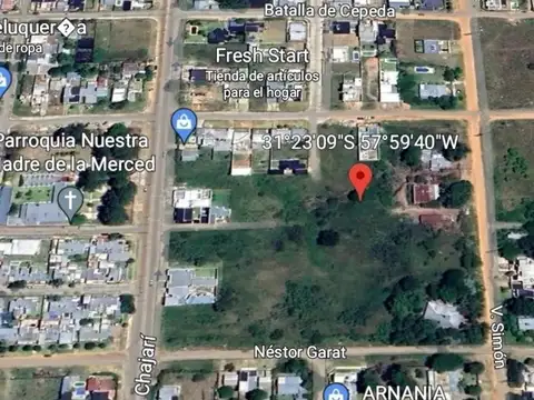 Amplio lote en zona residencial sin servicios