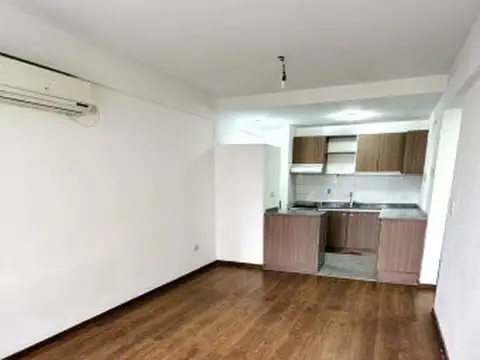 Alquiler. 3 Ambientes. Balcón. Villa Urquiza