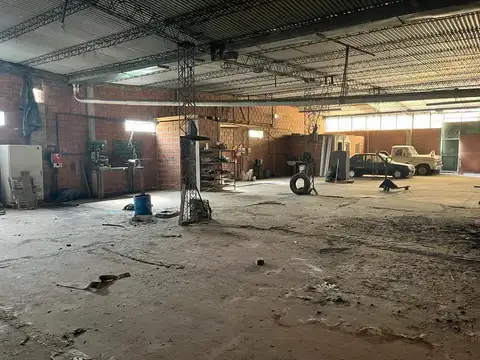 Galpón . | MALABIA 1985