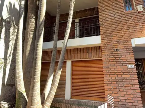 Casa en Alquiler de 5 dormitorios