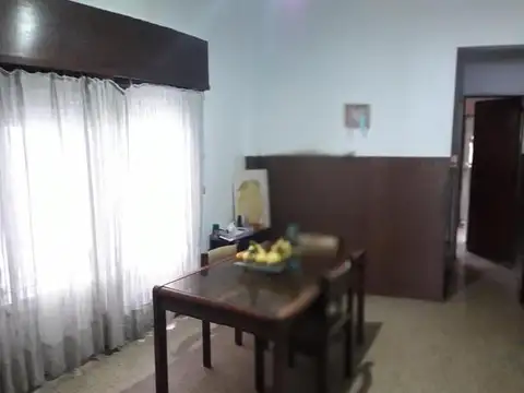 COCHABAMBA 61 - 2 CASAS - LOTE 300 MTS - VILLA MARTELLI - VENDE