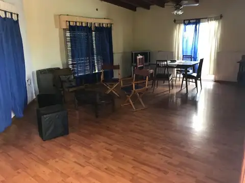 Casa 3 dormitorios excelente ubicación.