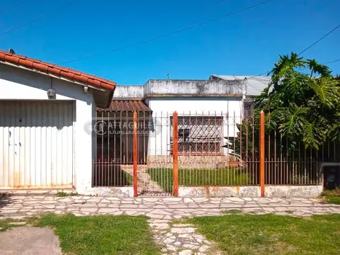 Casa - Venta - Argentina, Merlo - CENTENARIO 300