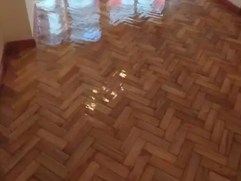 VENTA OFICINA 2 AMB DE 33 METROS EN MICROCENTRO 