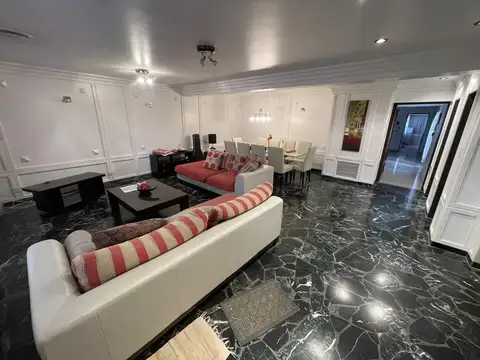 Casa 6 ambientes con 4 baños