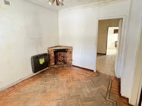 Casa 4 ambientes con 1 baño