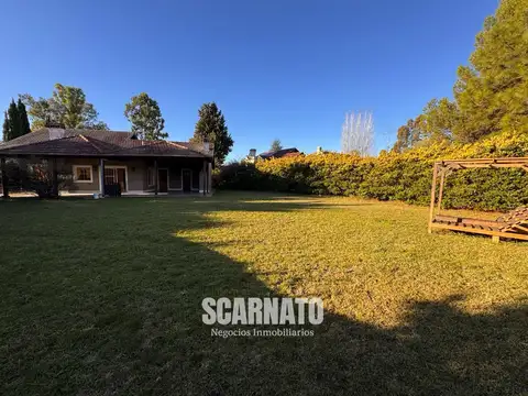 ECHEVERRIA DEL LAGO