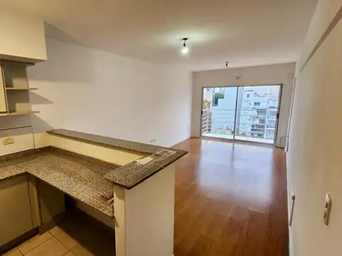 Excelente monoambiente con balcon muy luminoso