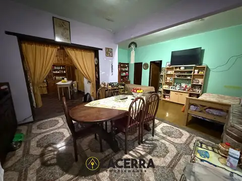 Depto Tipo Casa 4 ambientes con 2 baños