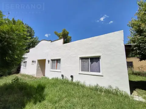 Venta Casa,  4 dormitorios, 2 baños, Barrio Parque Sakura, Galvez al 500, Apto Crédito