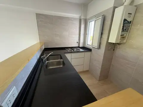 VENTA DPTO 3 AMBIENTES CON BALCON BERNAL CENTRO