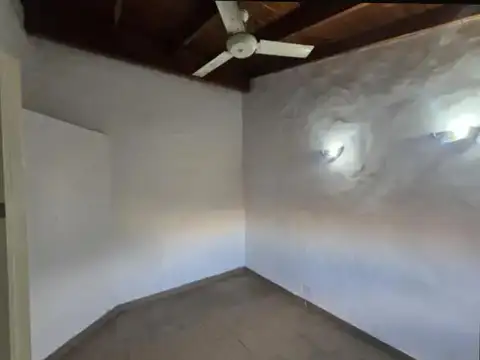 Depto Tipo Casa en Venta en Villa Adelina, USD 86.000