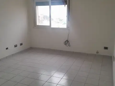 ALQUILER DEPTO 2 AMB SUPER LUM BAJAS EXP. V. LURO