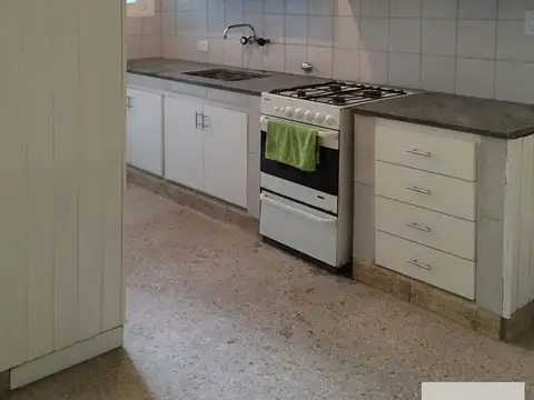 Departamento 5 ambientes con 2 baños