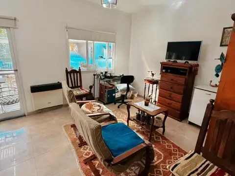 Casa 3 ambientes con 2 baños