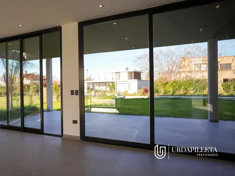 Casa en Alquiler en Pilara, USD 3.200
