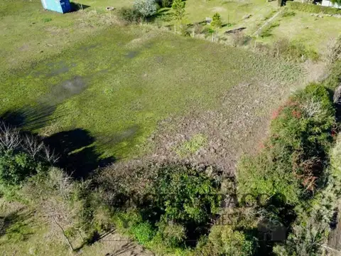 Terreno en Parque Jularo.