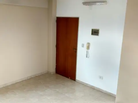 Miranda 4600, Piso 9