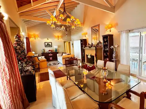 CASA EN FINCAS DE SAN VICENTE CHACRAS